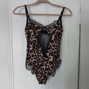 Leopard and black lace bodysuit (NEVER WORN)